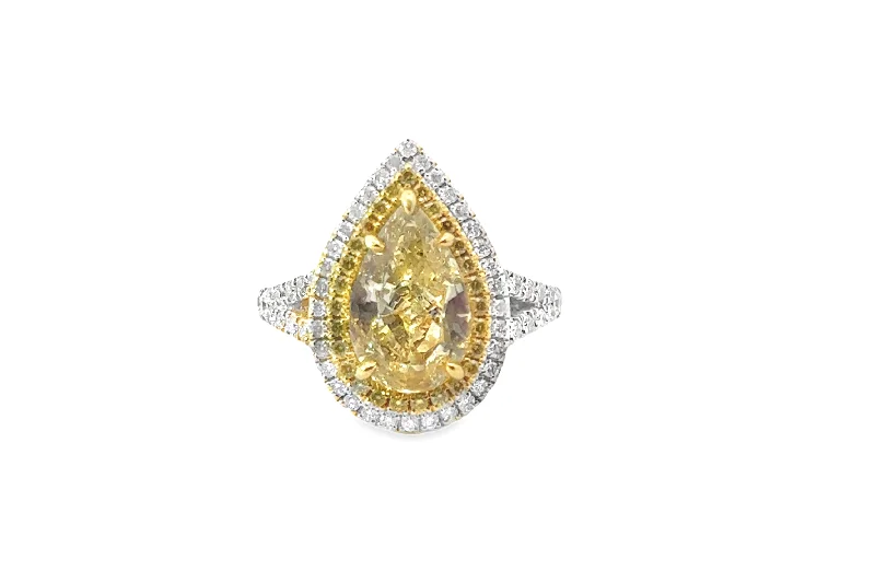 Gregg Ruth Yellow Pear Diamond Ring