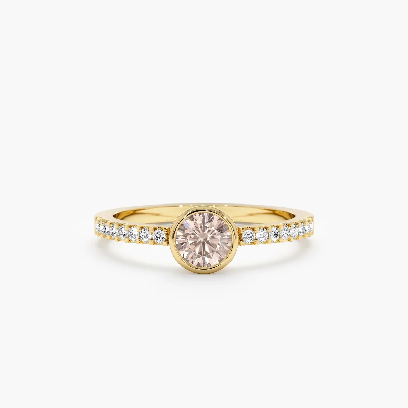 Diamond and Single Morganite Engagement Ring, Nova