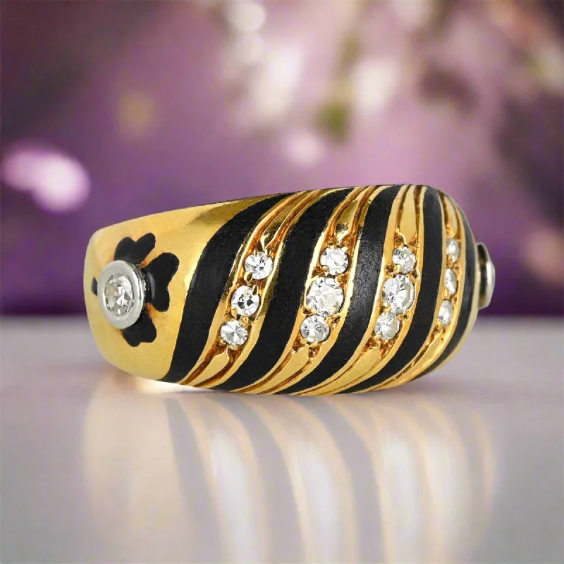 Timeless Elegance, Temporary Discounts – Act Fast Antique 14K Gold Black Enamel Clover Diamond Ring Band