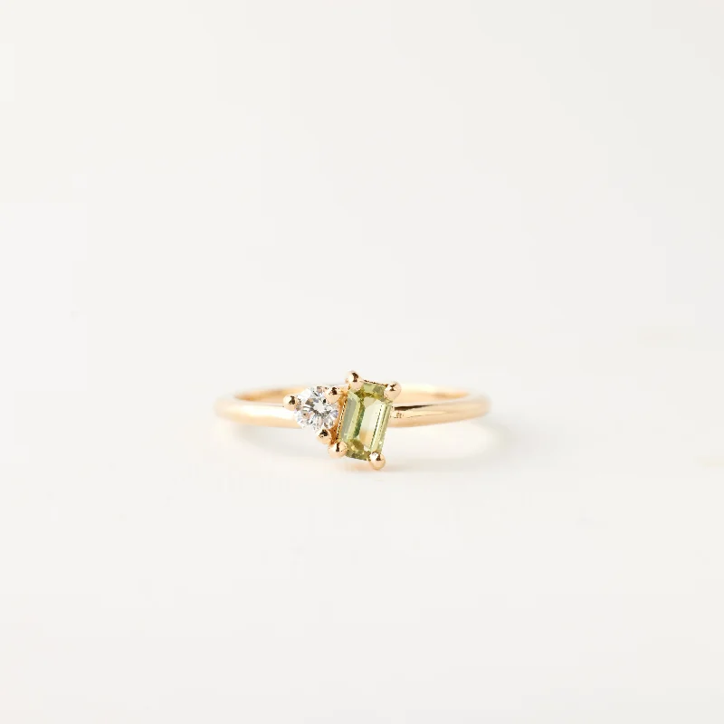 Simone Ring - Limited Collection Pastel-Green Sapphire + Diamond