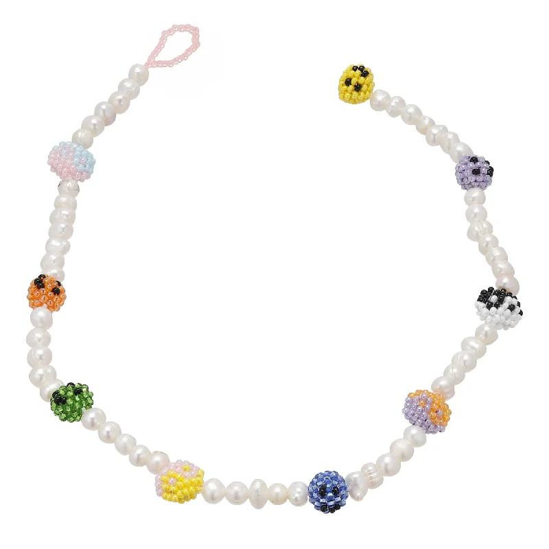 Timeless Beauty, Unbeatable Deals – Jewelry Sale On Pearly Smiley Necklace