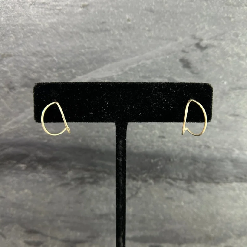 High-End Sparkle, Low-End Prices – Shop Now 14k Moonlight Hoop Studs