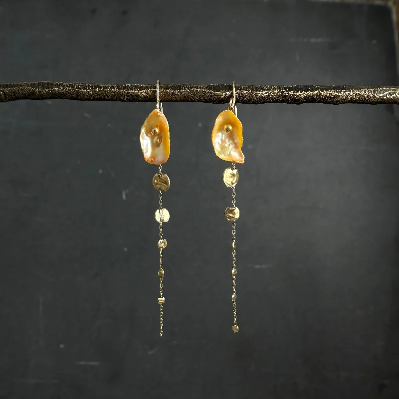 Trending Jewelry Styles Now At Limited-Time Discounts Peach Pearl Garden Earrings