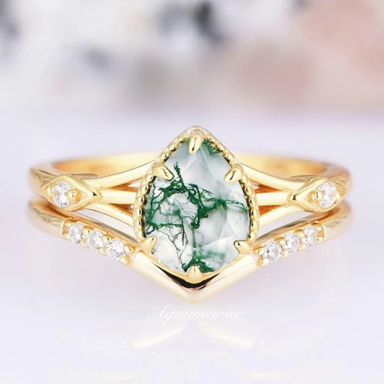 Celtic Teardrop Green Moss Agate Ring- 14K Yellow Gold Vermeil